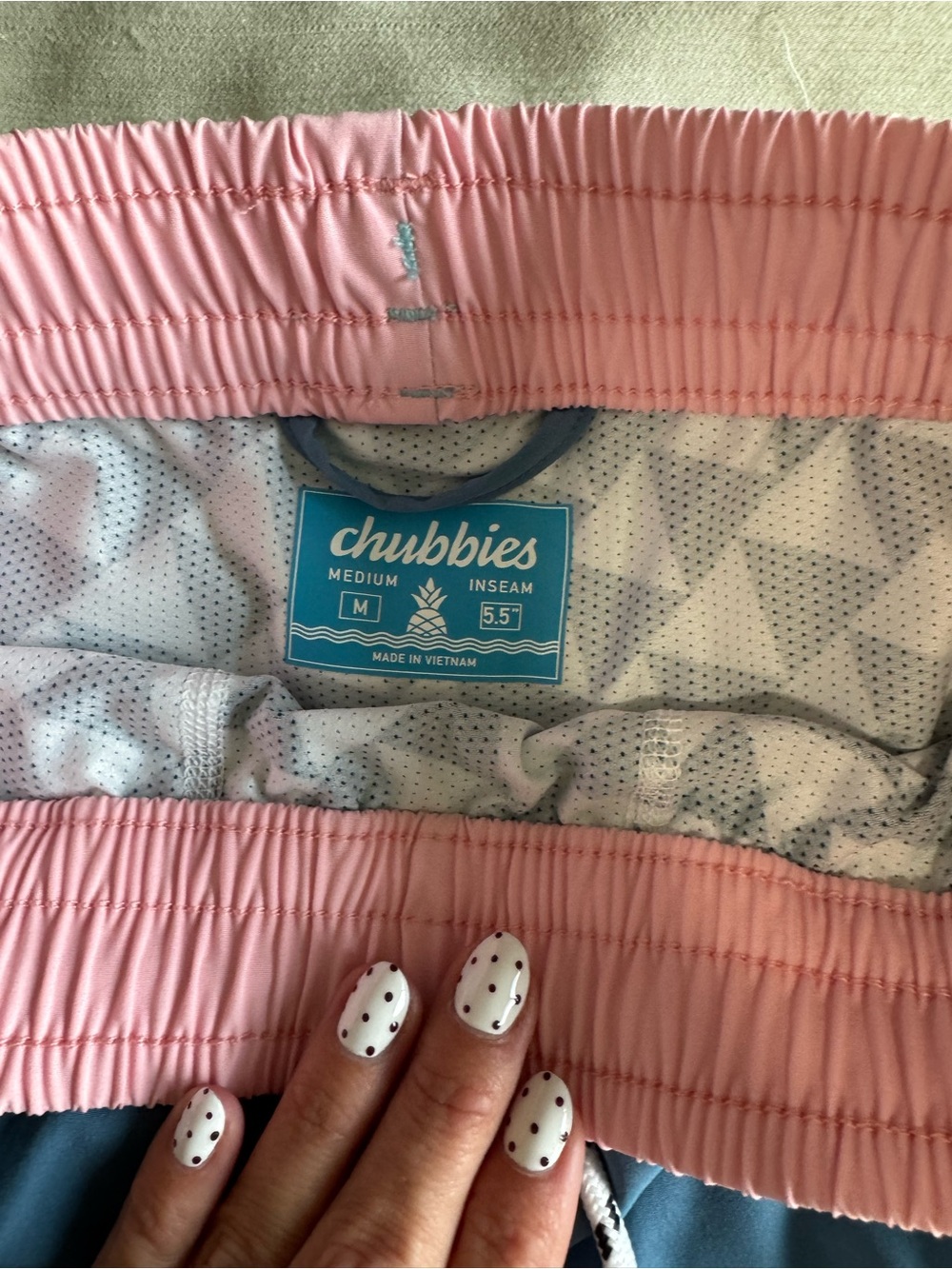 Men’s Chubbies swim shorts medium nwot